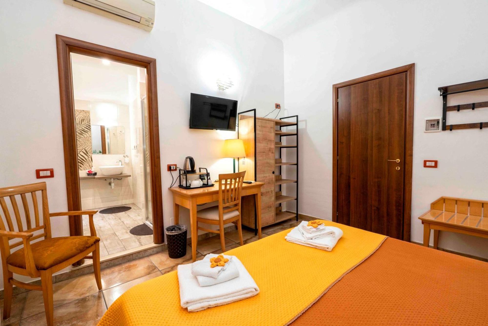 Rodoflor Rooms Кастелламмаре-ди-Стабия Экстерьер фото