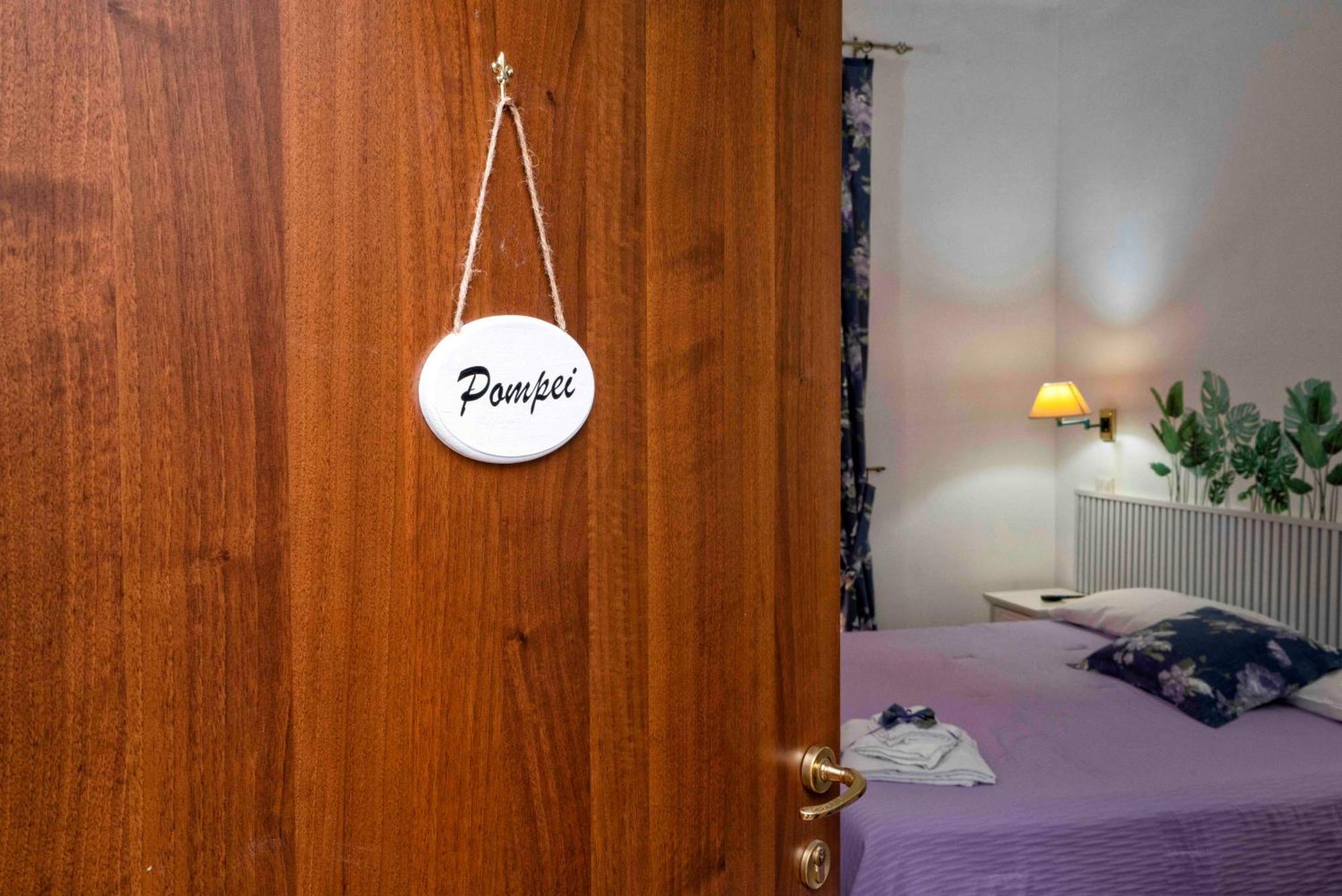 Rodoflor Rooms Кастелламмаре-ди-Стабия Экстерьер фото