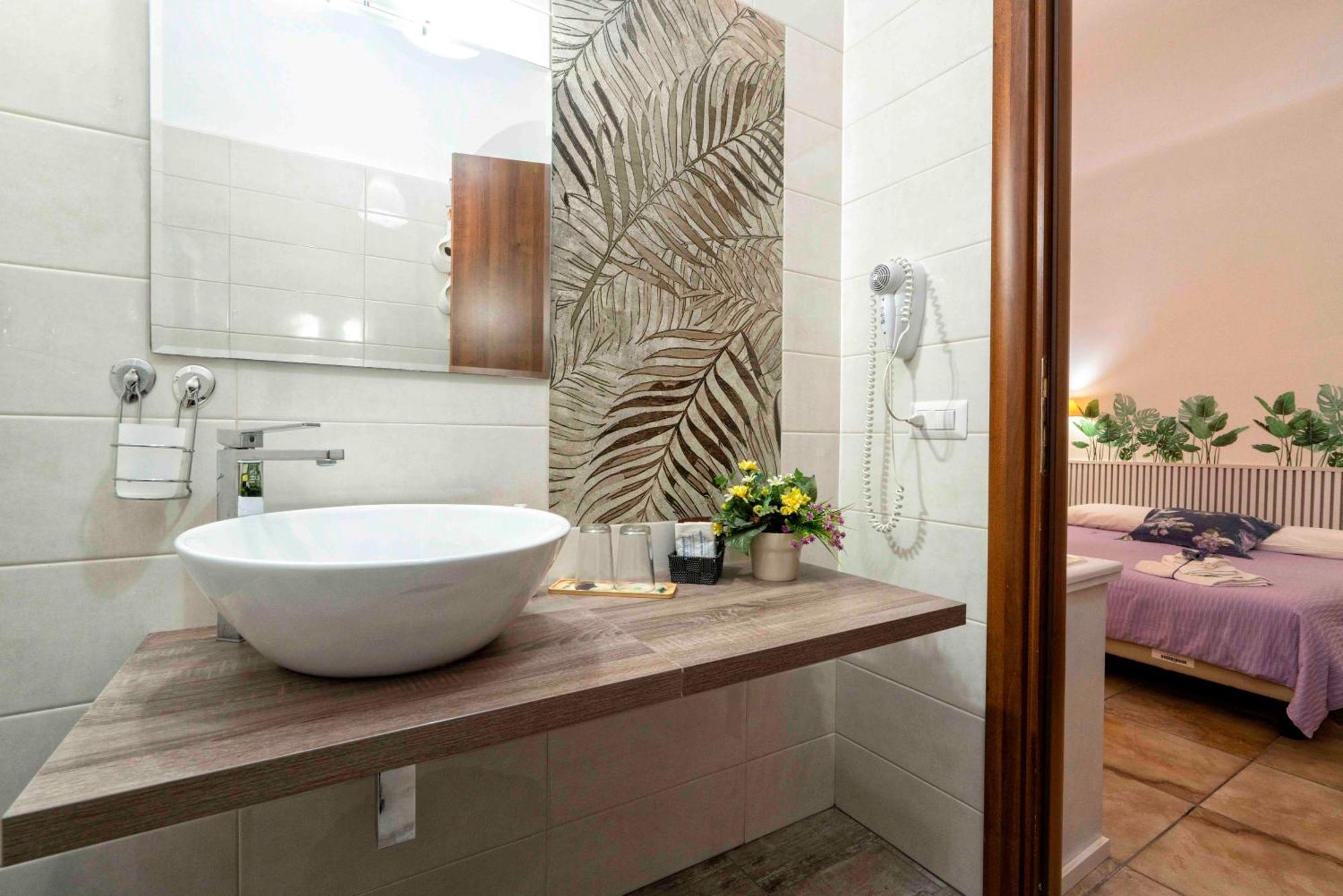 Rodoflor Rooms Кастелламмаре-ди-Стабия Экстерьер фото